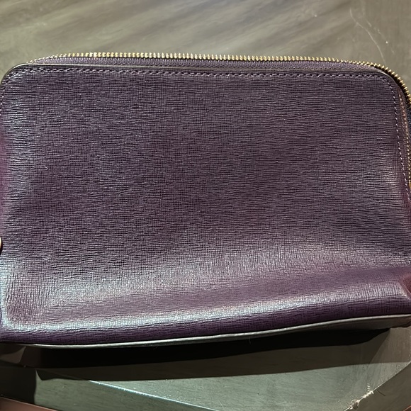 Coach Purple makeup bag - great condition - Picture 5 of 7